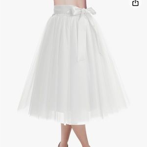 New A-line tool layered large ivory white midi mesh skirt